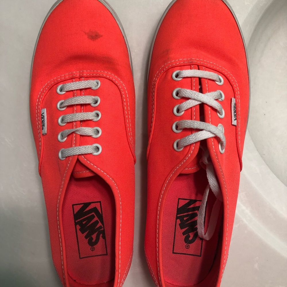 SIZE 7 VANS
